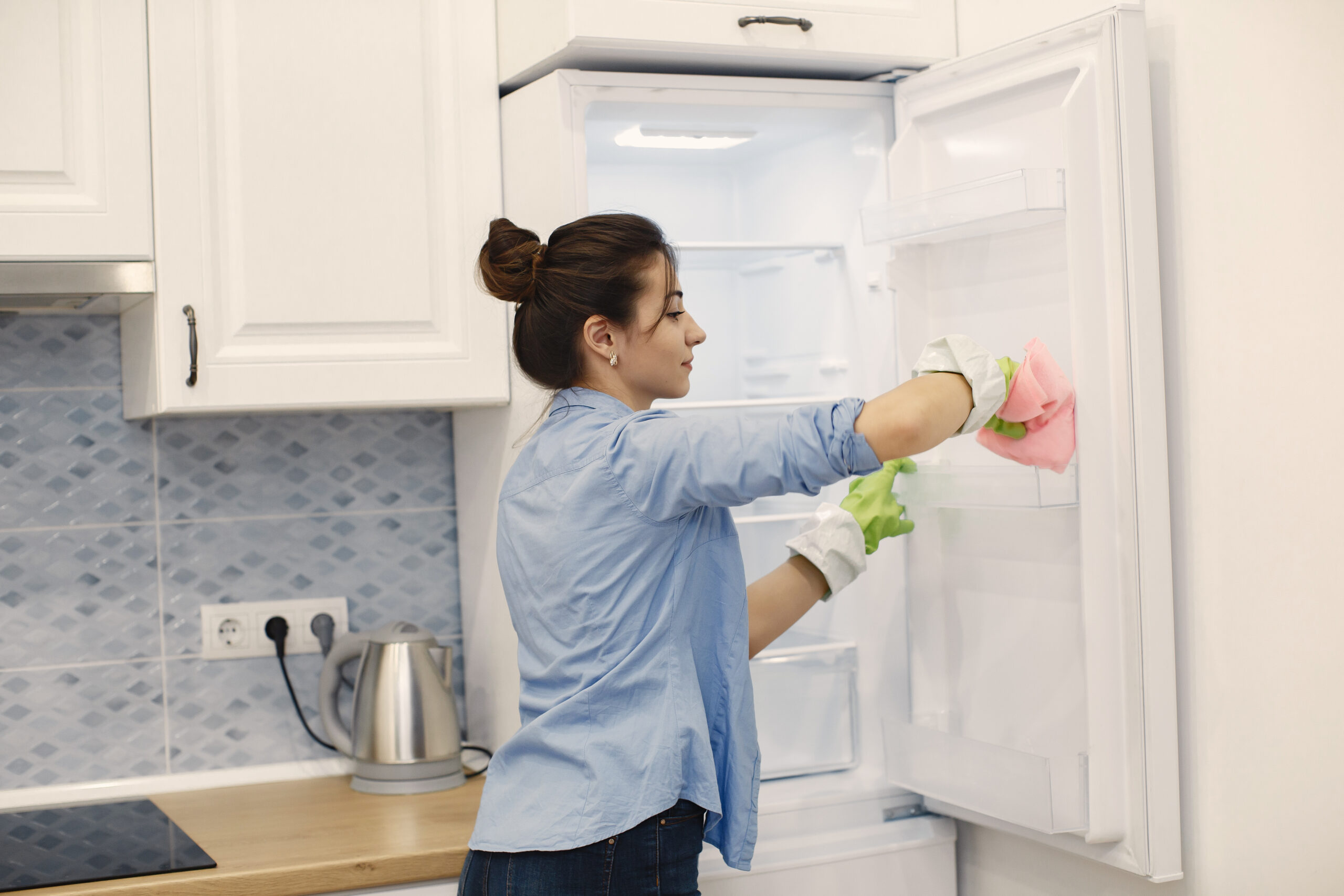 Fridge dripping water scaled